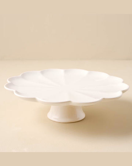 Cream Scalloped Cake Stand
