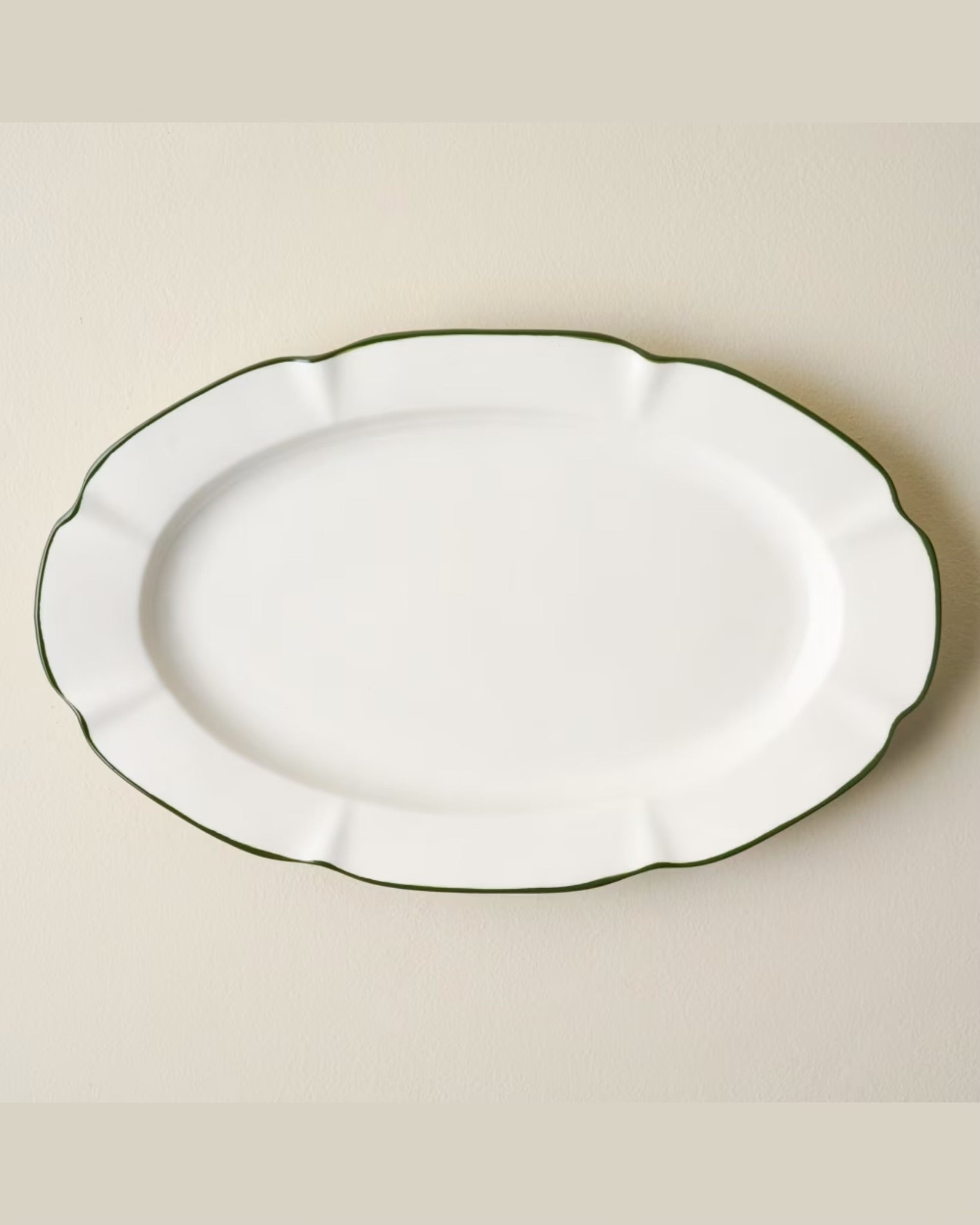 Luna Scalloped Serving Platter In Green Line