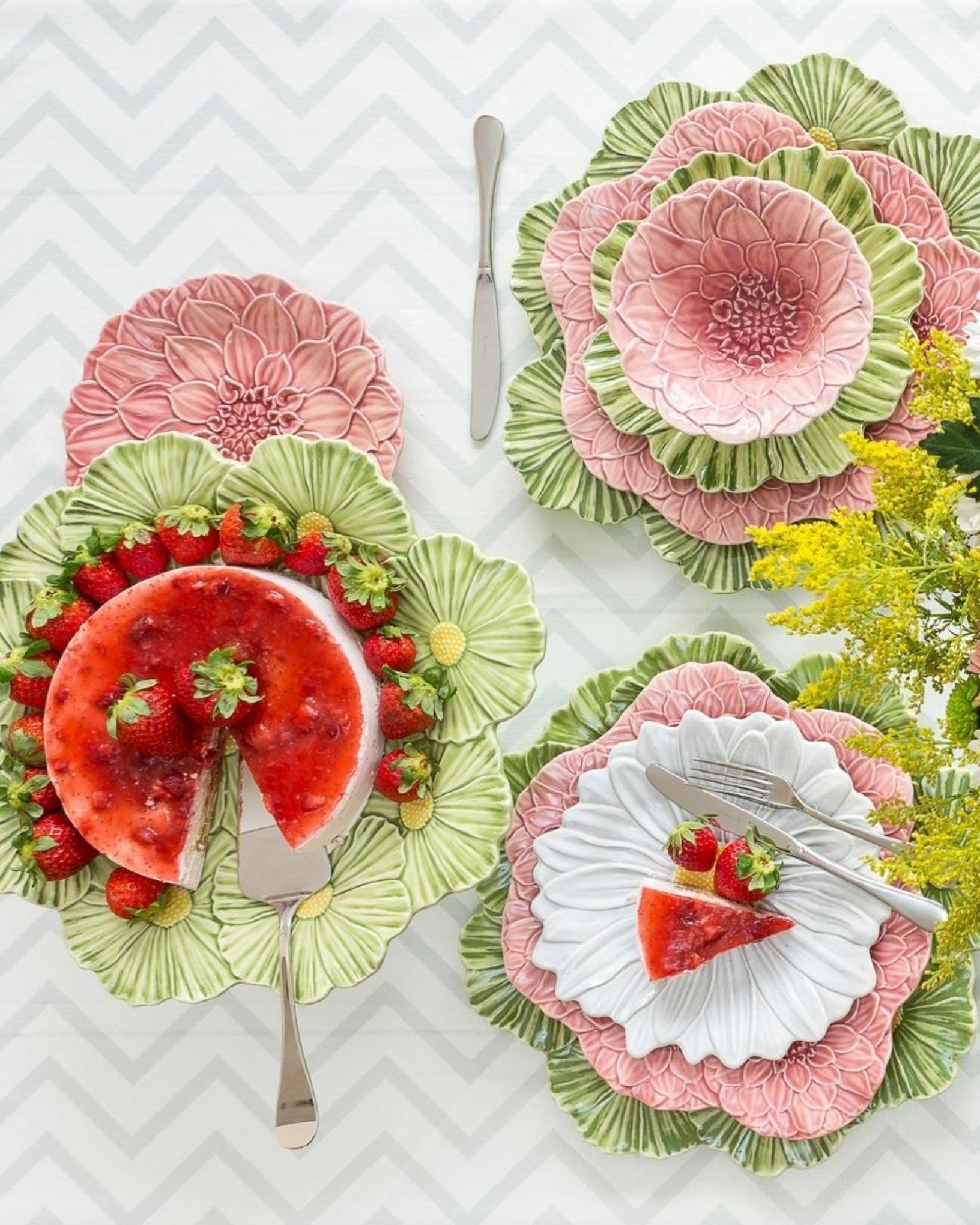 Maria Flor 23cm Side Plate - Dahlia