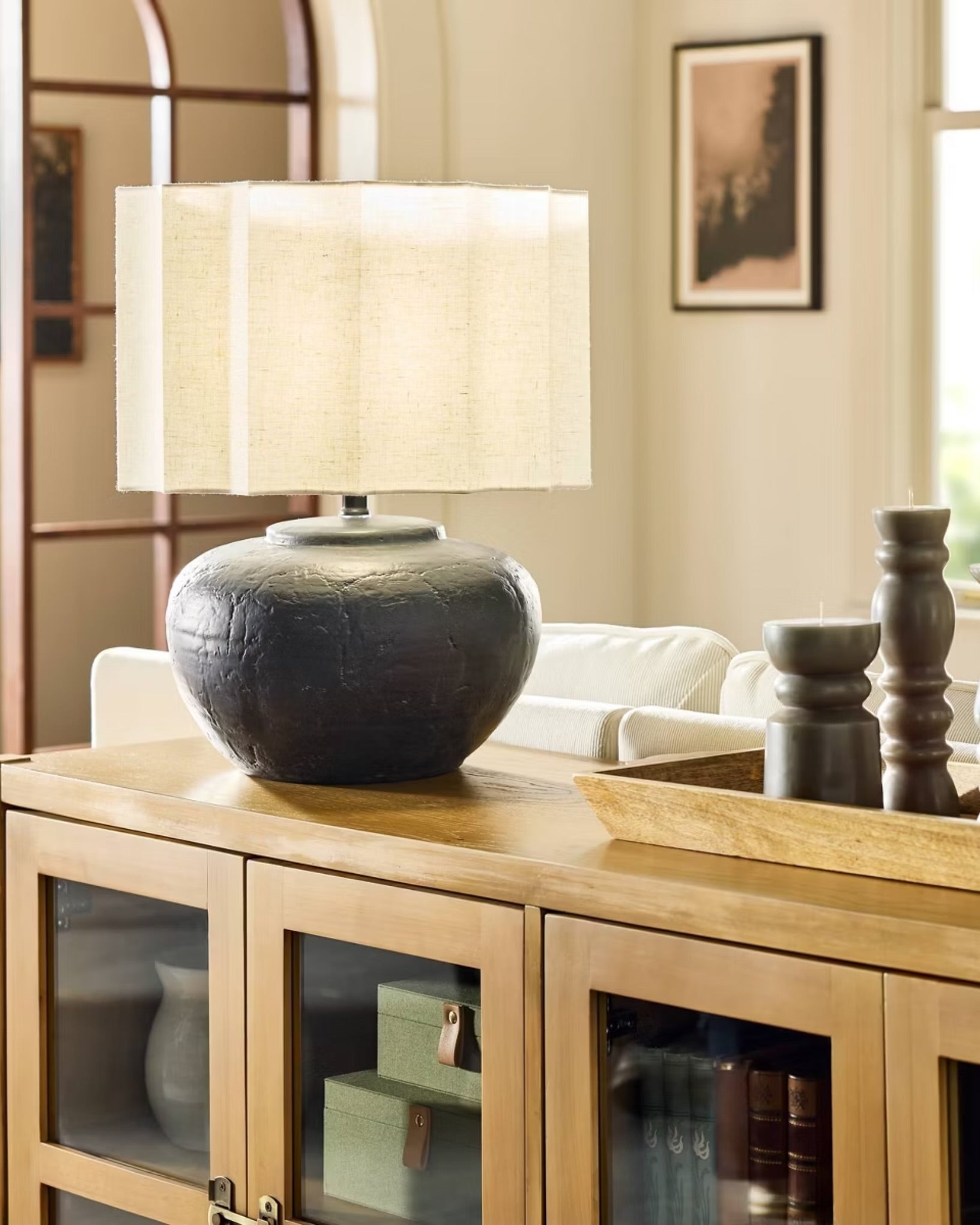 Oversized Ceramic with Fluted Shade Table Lamp Black/White