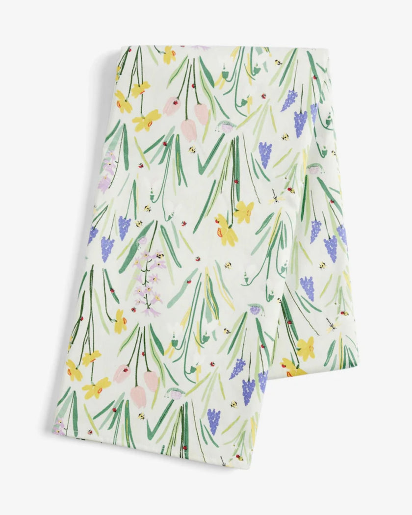 Sage Green Wildlife Spring Floral Print Wipe Clean Tablecloth (6-8pax | Round 160cm)