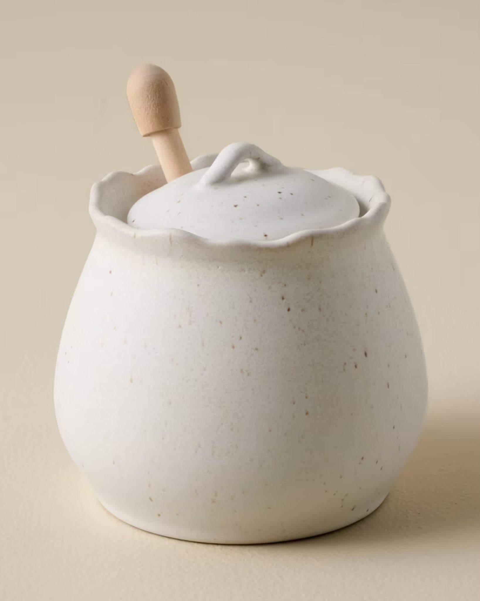 Madeline Ruffle Honey Pot