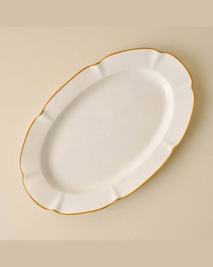 Luna Scalloped Serving Platter In Yellow Line