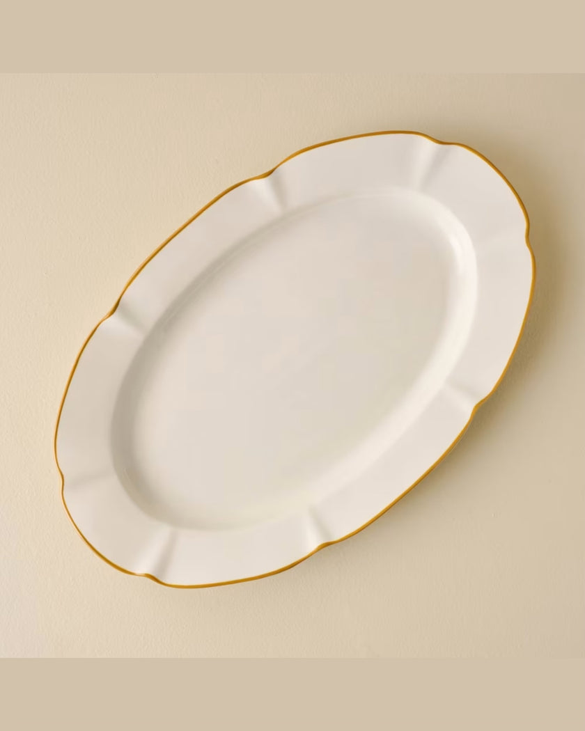 Luna Scalloped Serving Platter In Yellow Line