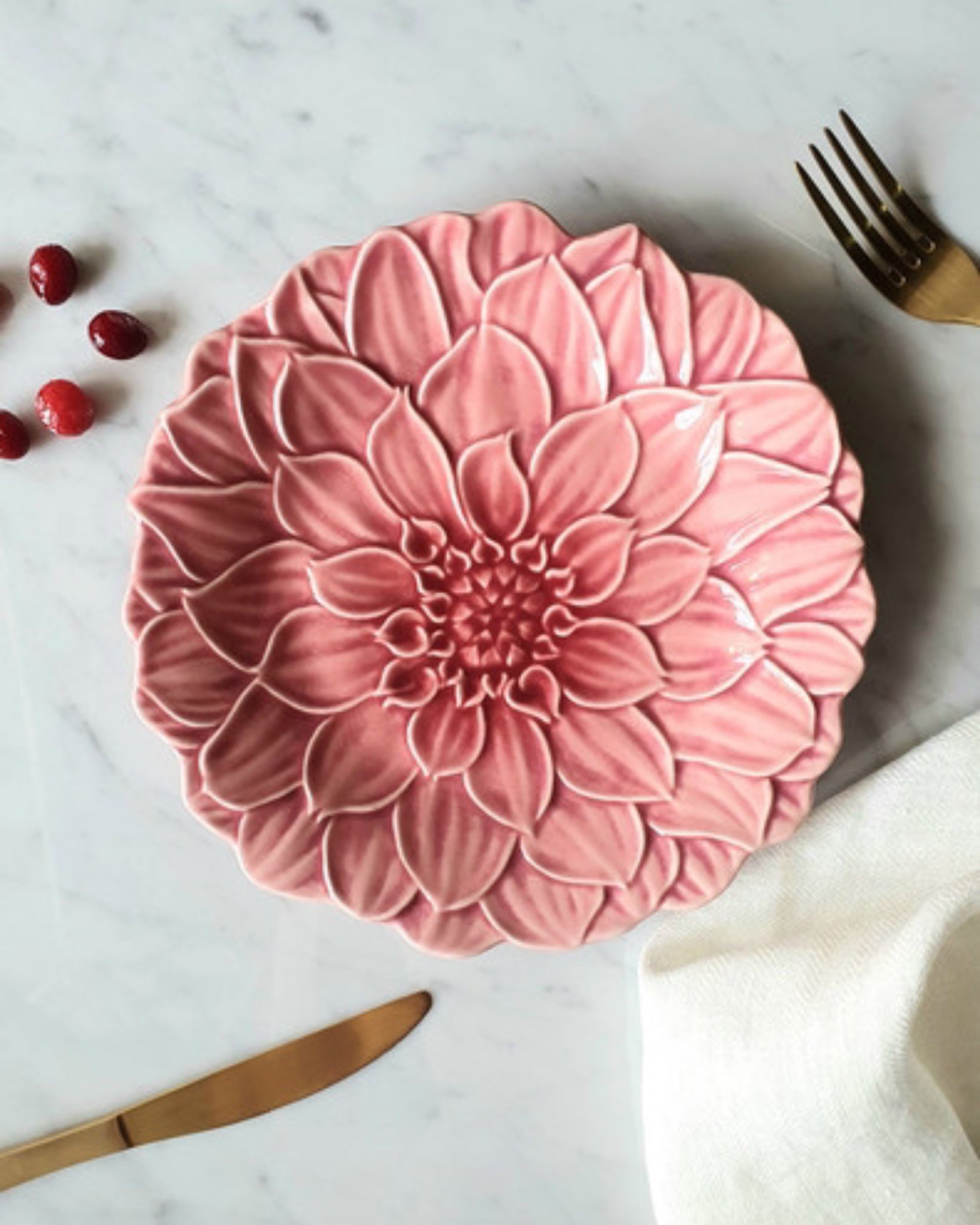 Maria Flor 23cm Side Plate - Dahlia