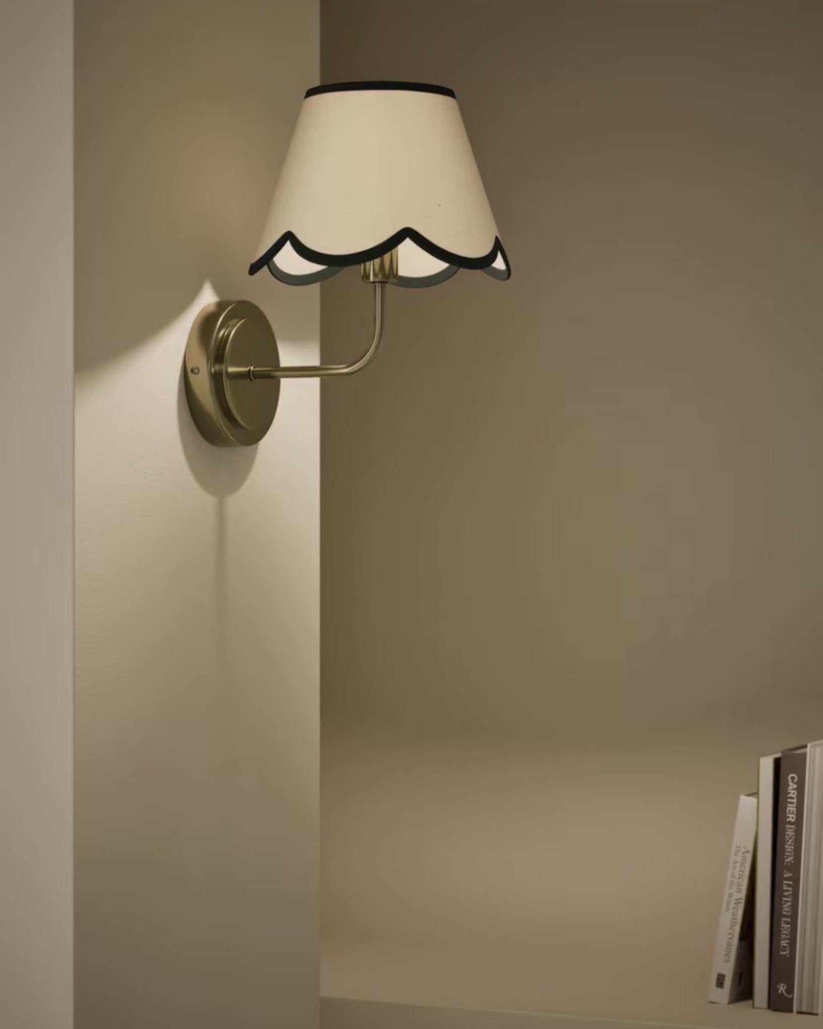 Kirsten Scallop Wall Light