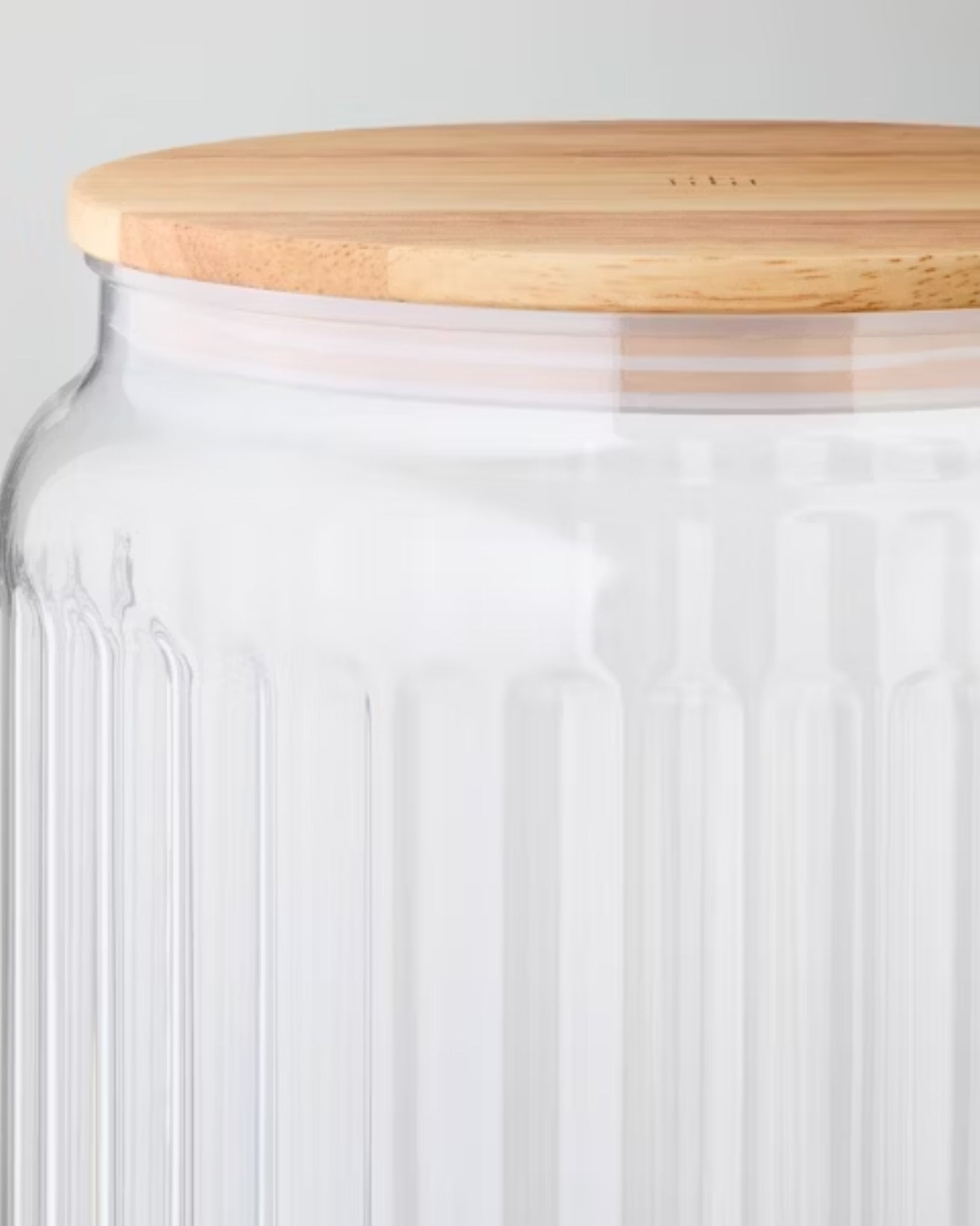 7.7L Fluted Acrylic Drink Dispenser with Wood Stand