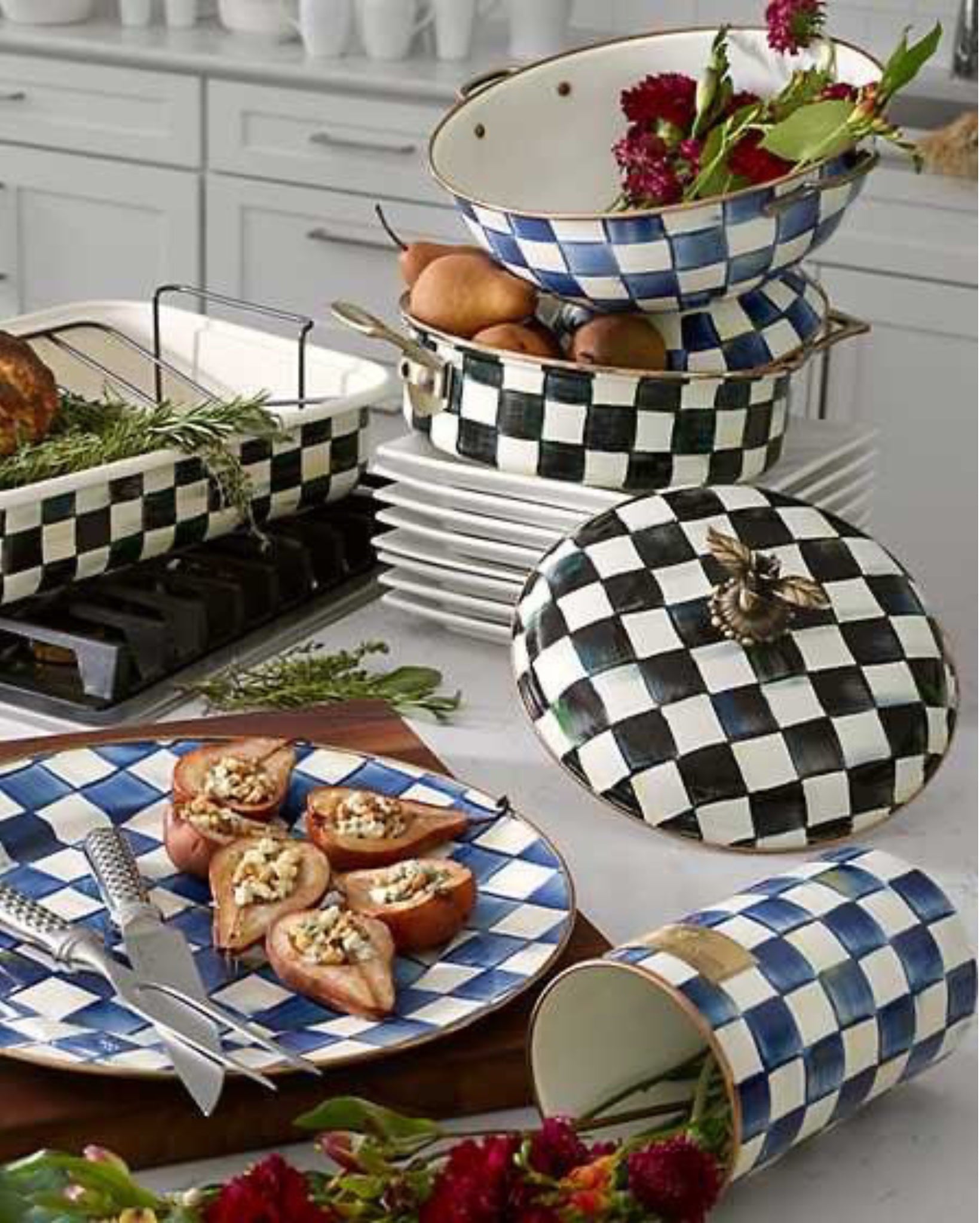 Courtly Check Enamel Casserole 5QT