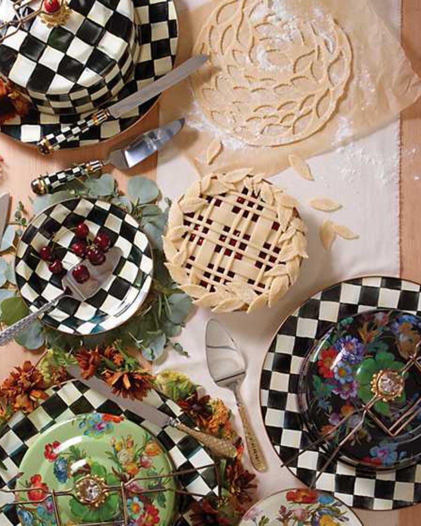 Courtly Check Cake Carrier