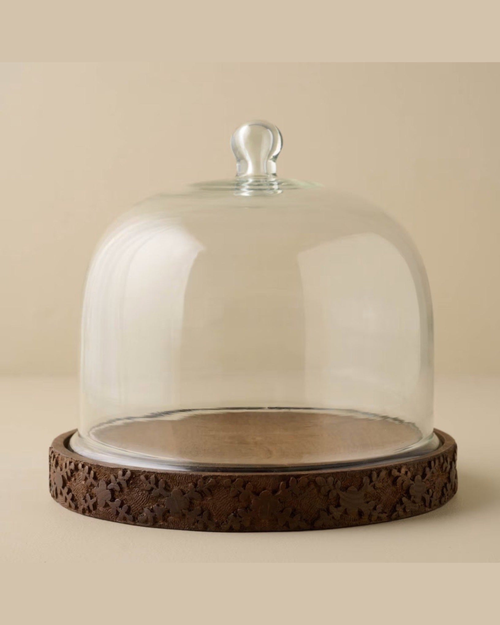 Laurie Carved Wood Cake Dome