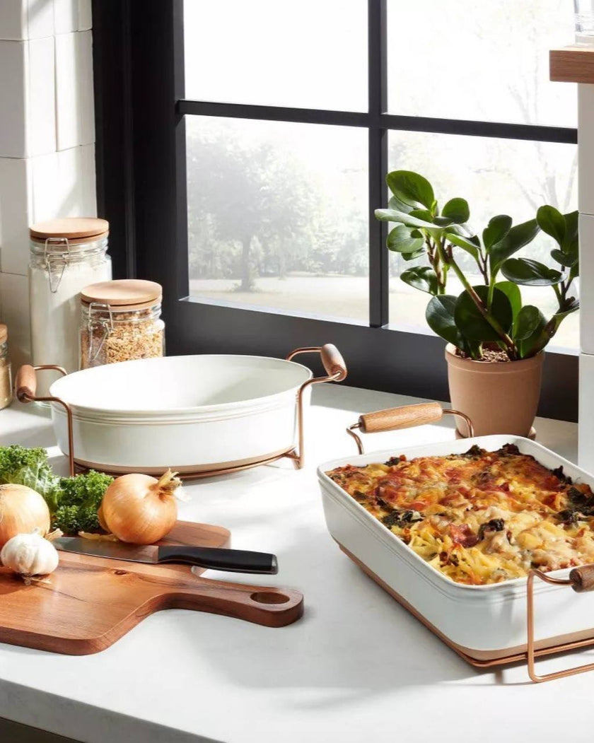 Cradle Carrier with Wooden Handle (serving dish not included)