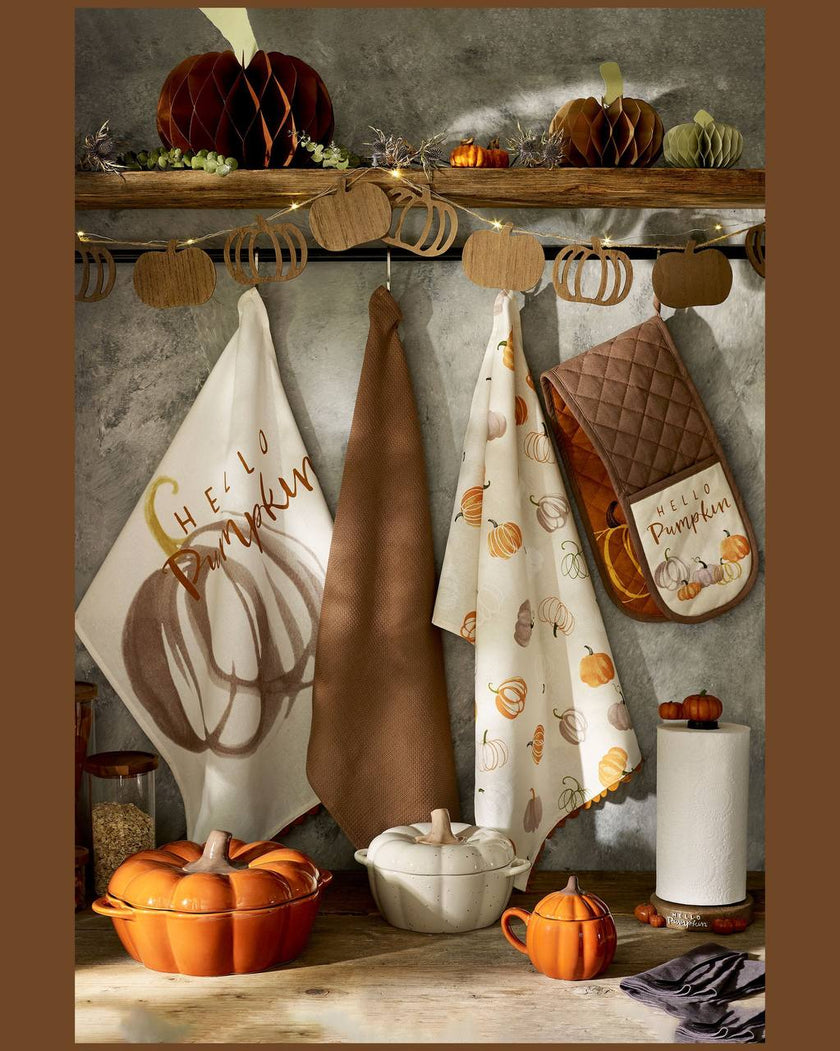 Medium Orange Pumpkin Casserole (Brown Stem)