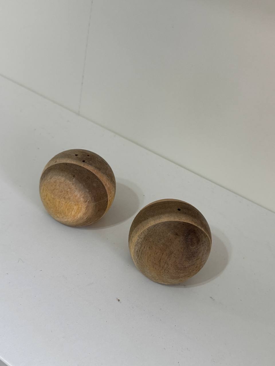 [imperfect] Round salt pepper set