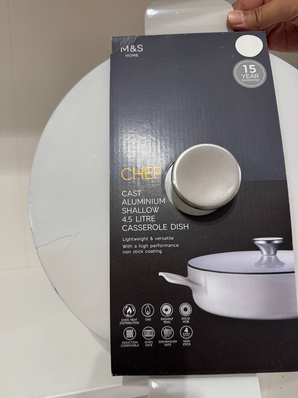 [imperfect] Cast aluminium shallow 4.5 litre casserole dish (2)