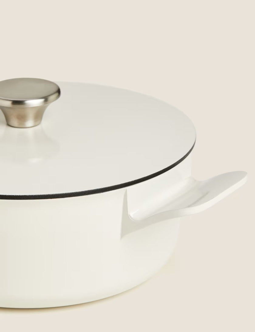 [imperfect] cast aluminium 3 litres casserole dish (1)