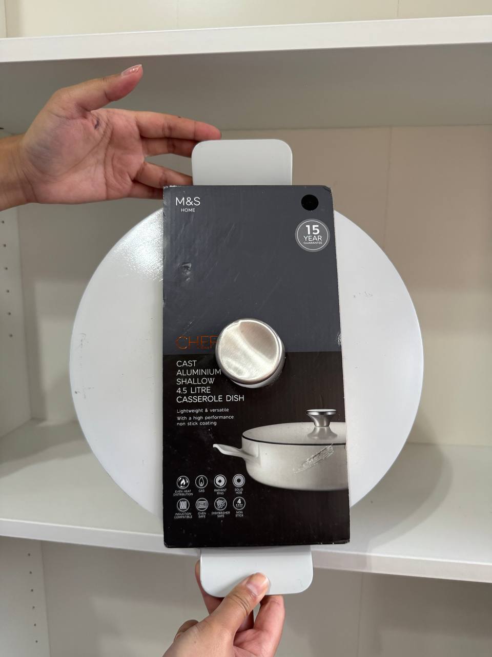 [imperfect] Cast aluminium shallow 4.5 litre casserole dish (3)