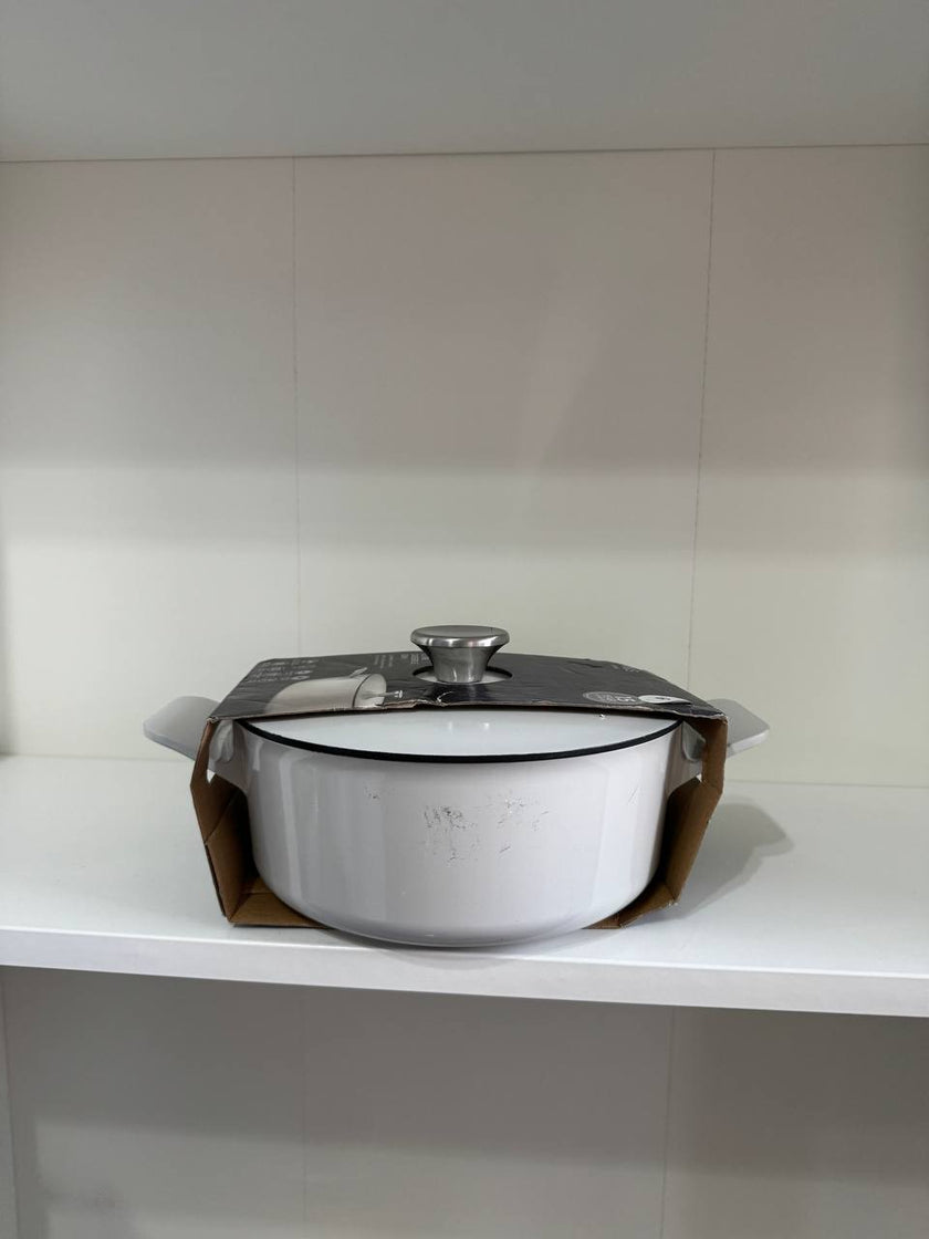 [imperfect] cast aluminium 3 litres casserole dish (B)