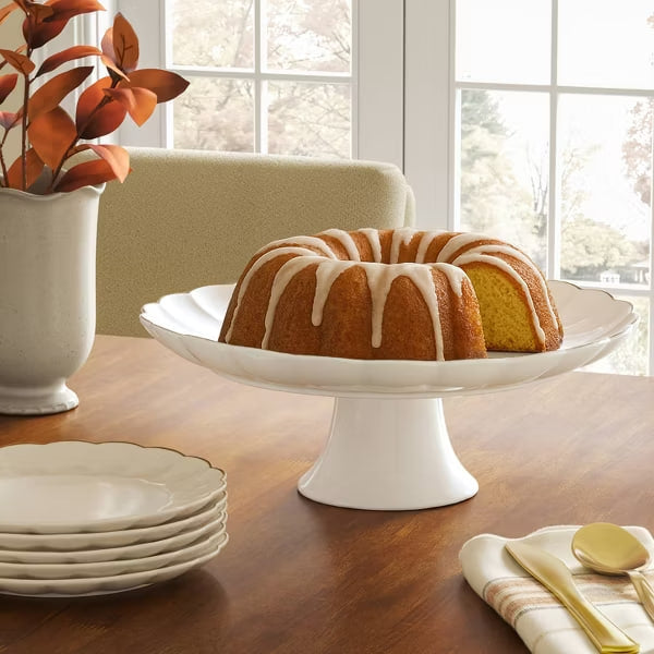 Ribbed Scallop Cake Stand
