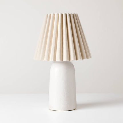 Ceramic Lamp with Scallop Shade Sour Cream/Oatmeal