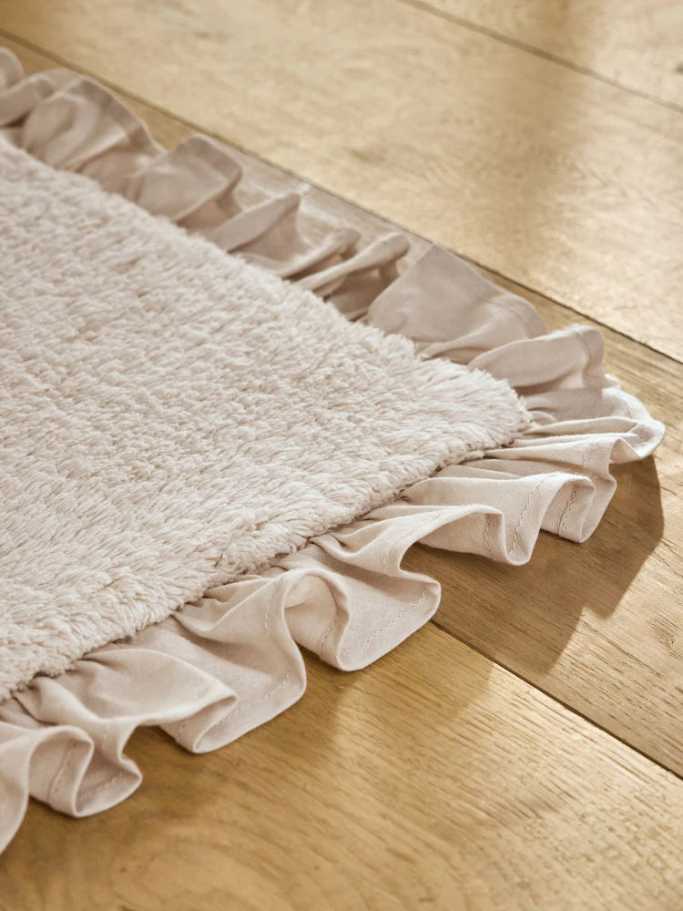 Natural Frill Bath Mat (Sage Green)