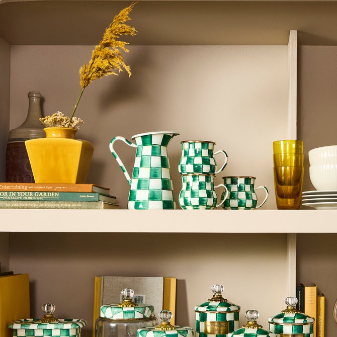 Emerald Check Practical Pitcher (Medium, 18cm 1.7 litres)