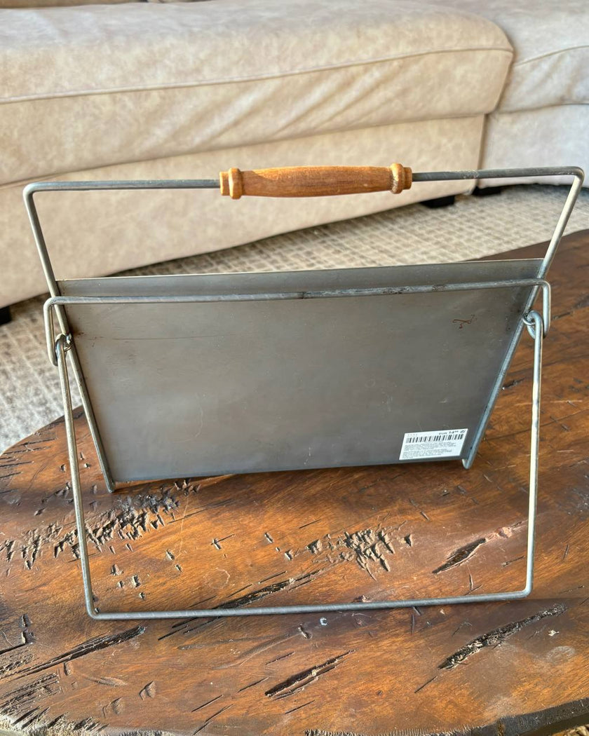 [imperfect]  Wood and Iron Recipe Book/Tablet Stand